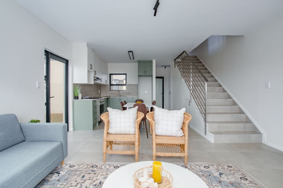 2 Bedroom Property for Sale in Honeydew Country Estate Western Cape